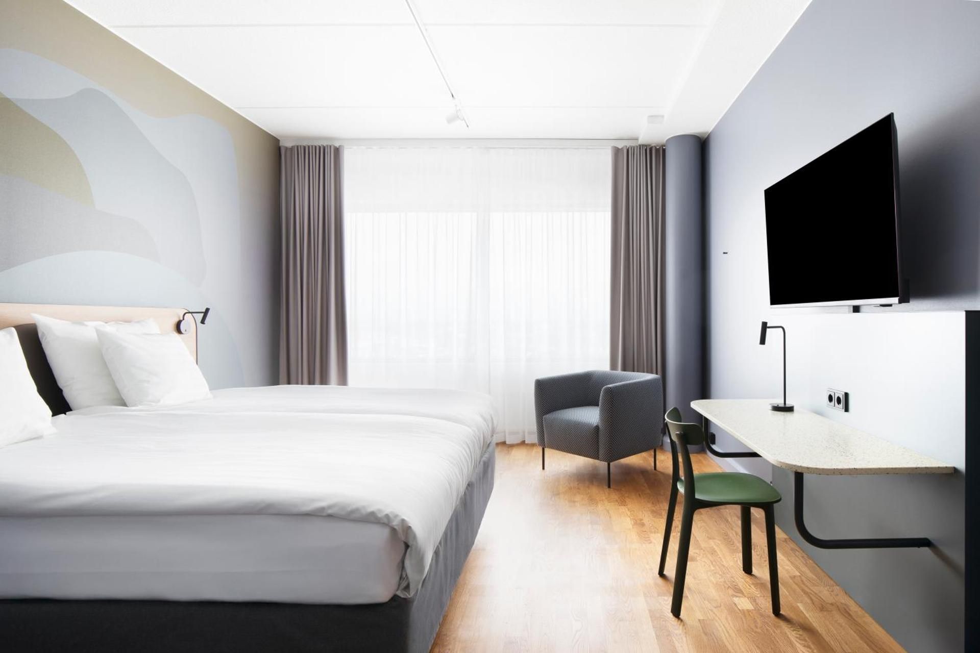 Superior King Room