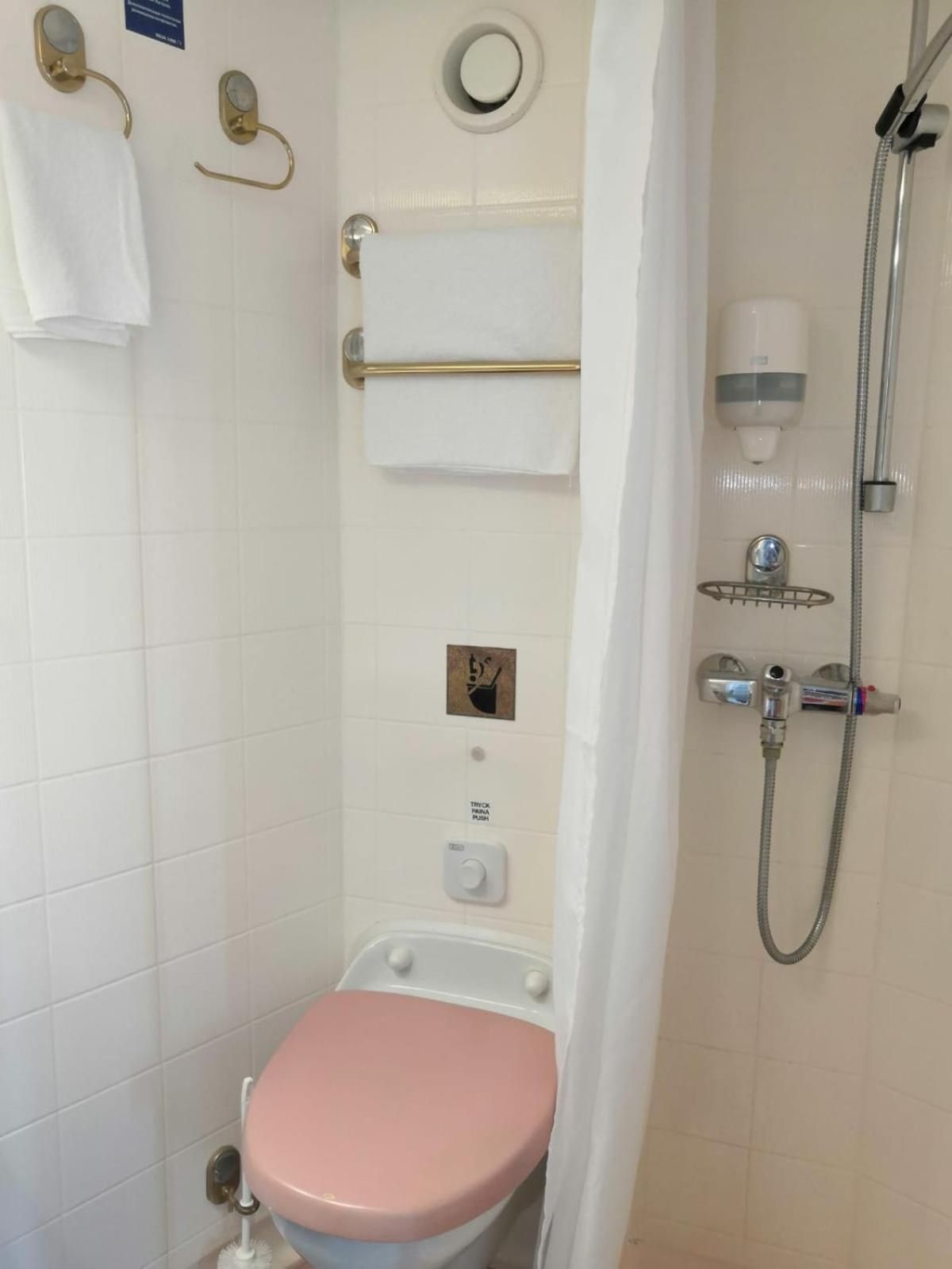Deluxe Cabin with Sea View