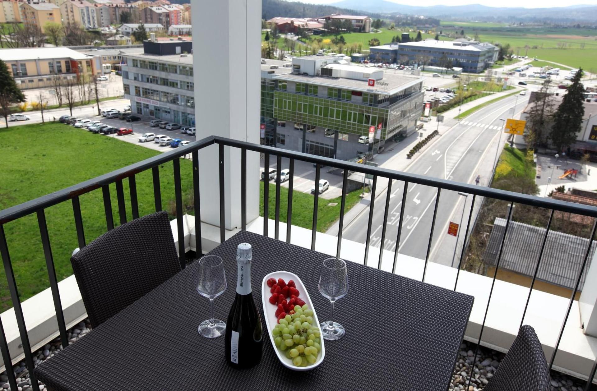 Hotel Kras Suite with Balcony