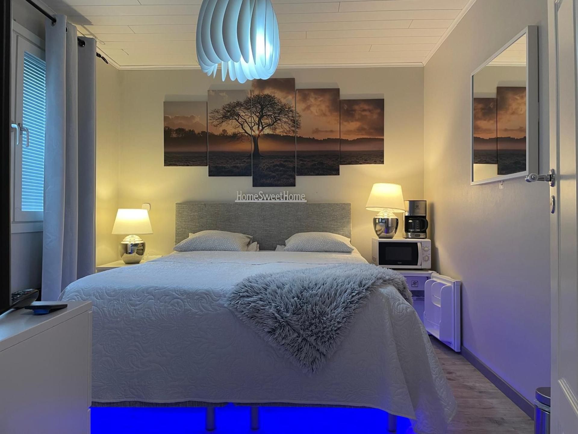 Double Room with Shared Bathroom