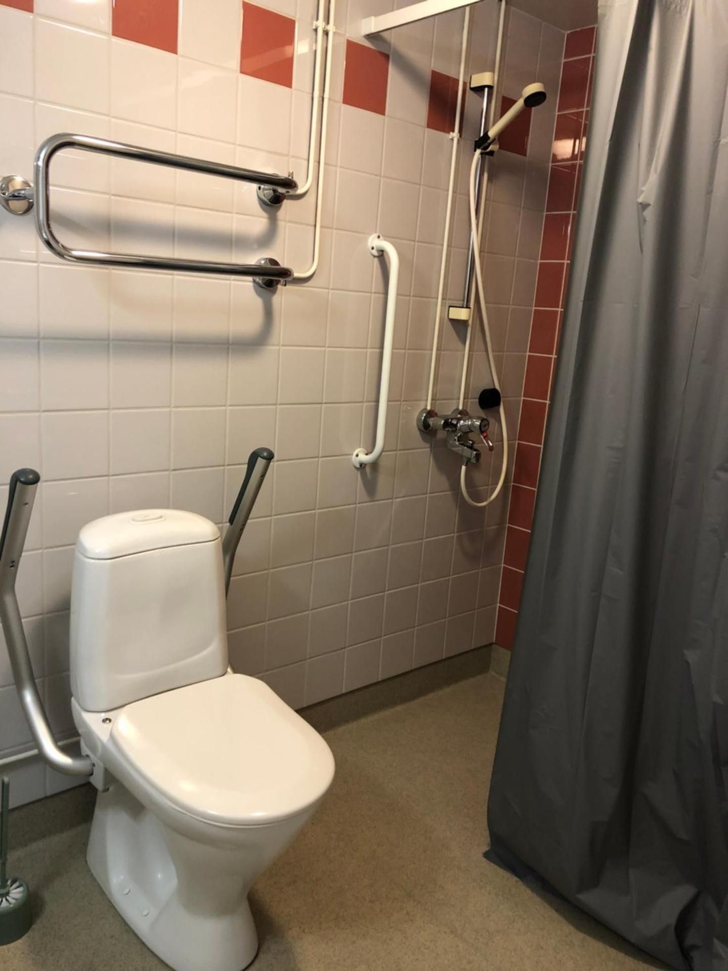 West Side Hotel Budget Single Room 2