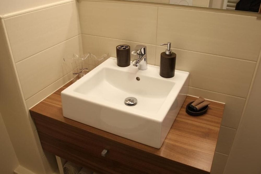 Hotel Pomaranča Double Room 3