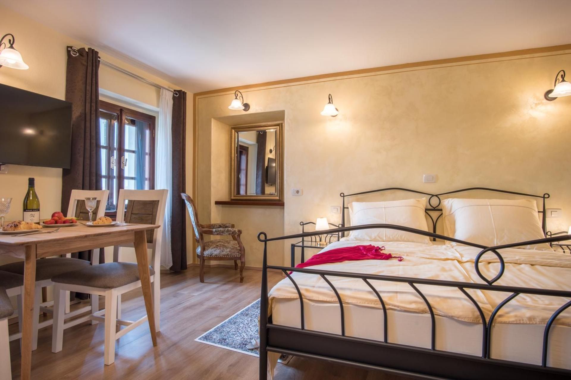 Premium Apartment