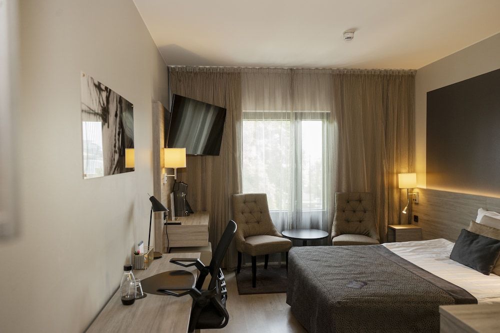 Business Single Room