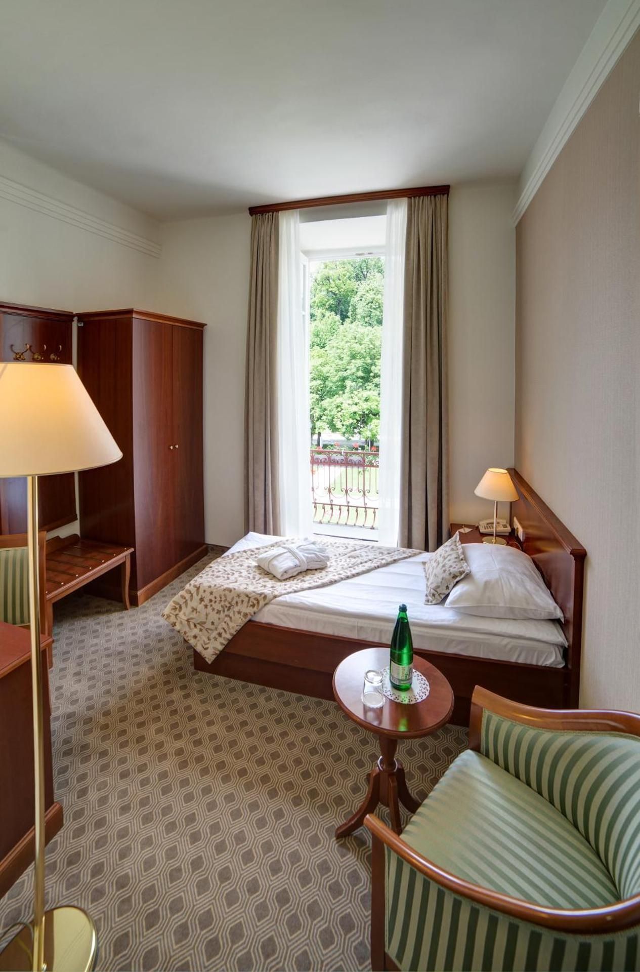 Premium Single Room
