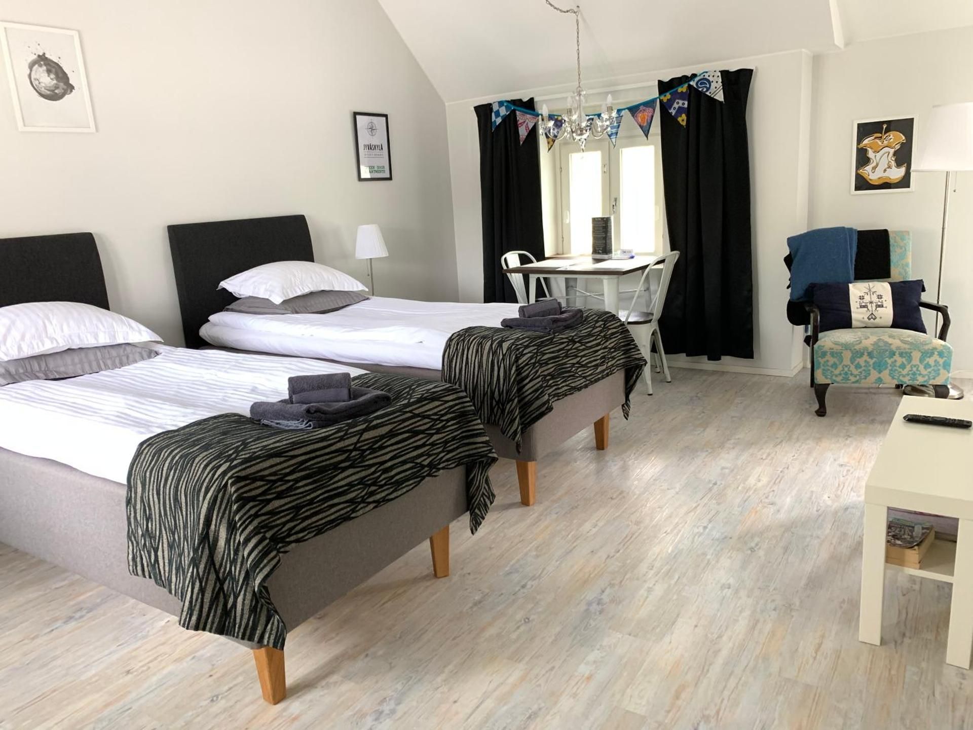 Green Door Apartments Deluxe Apartment 10