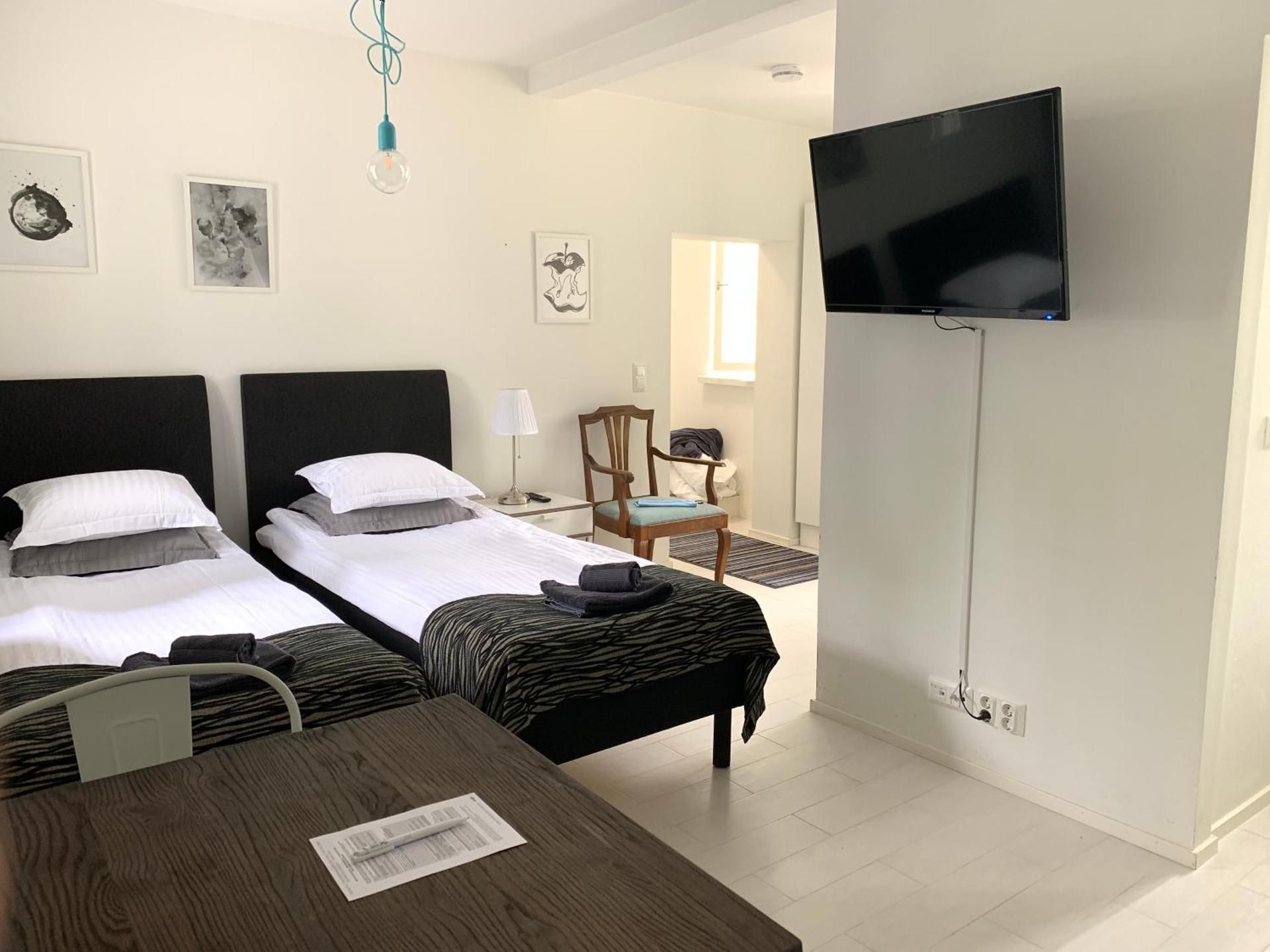 Green Door Apartments Superior Apartment 9