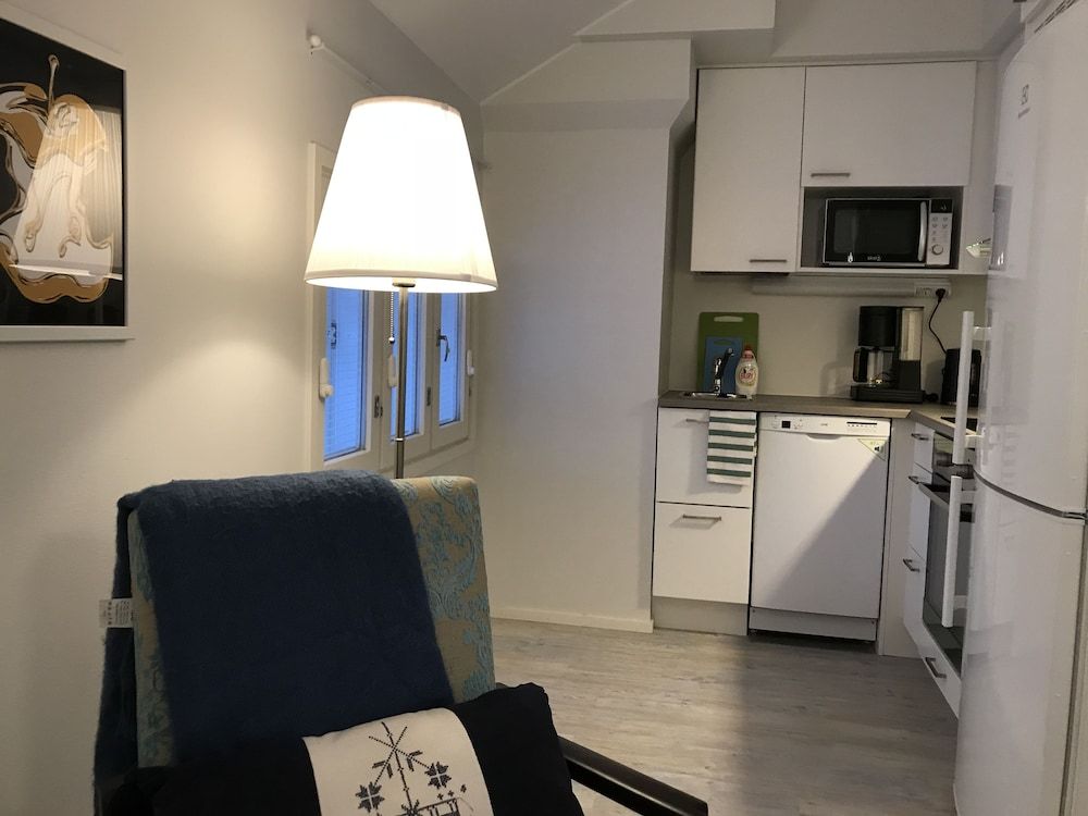 Green Door Apartments Deluxe Apartment 15