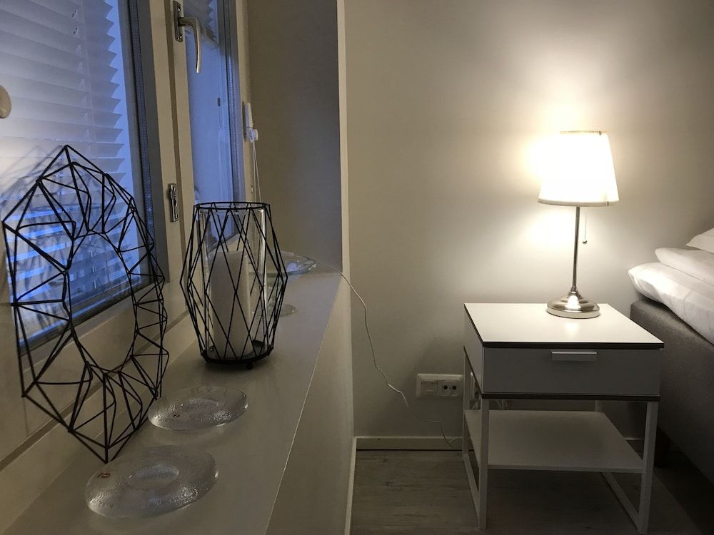 Green Door Apartments Deluxe Apartment 14