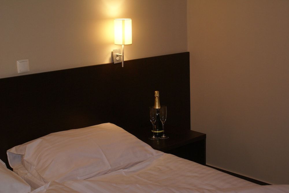 Hotel Prunk Standard Twin Room, 2 Twin Beds 2
