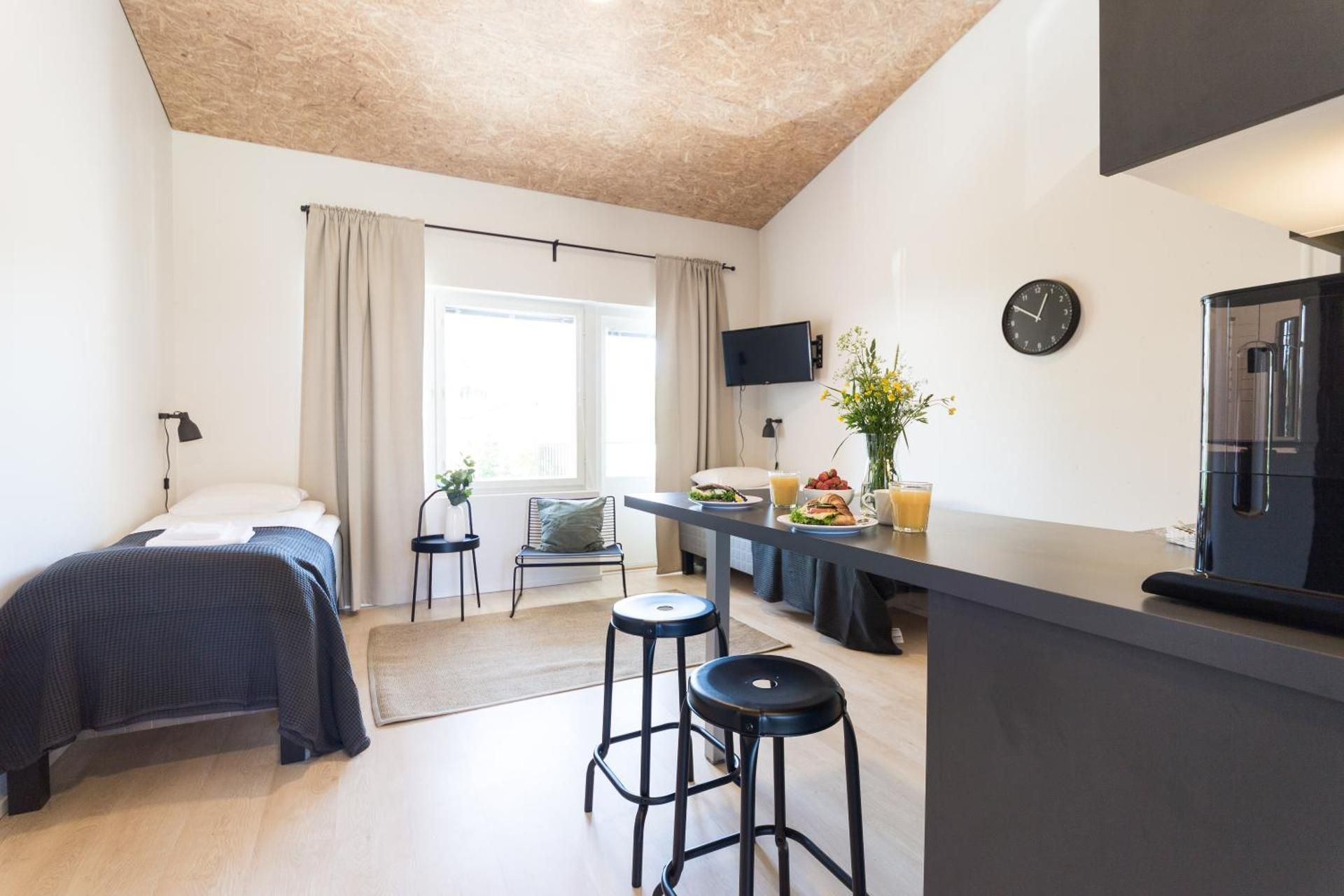 Studio Apartment