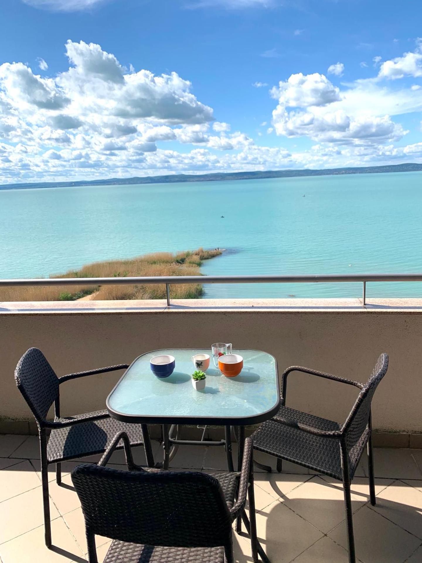 Studio with Lake View