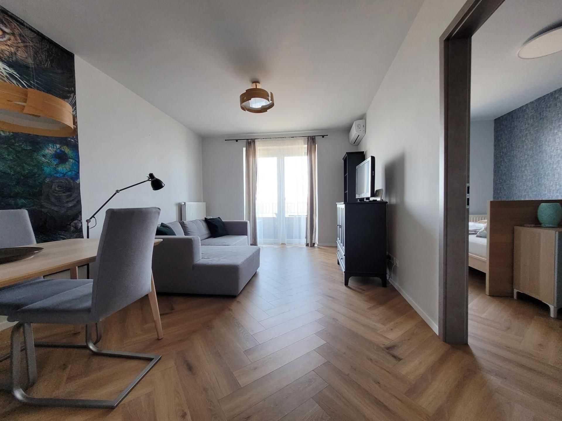 Exclusive One-Bedroom Apartment