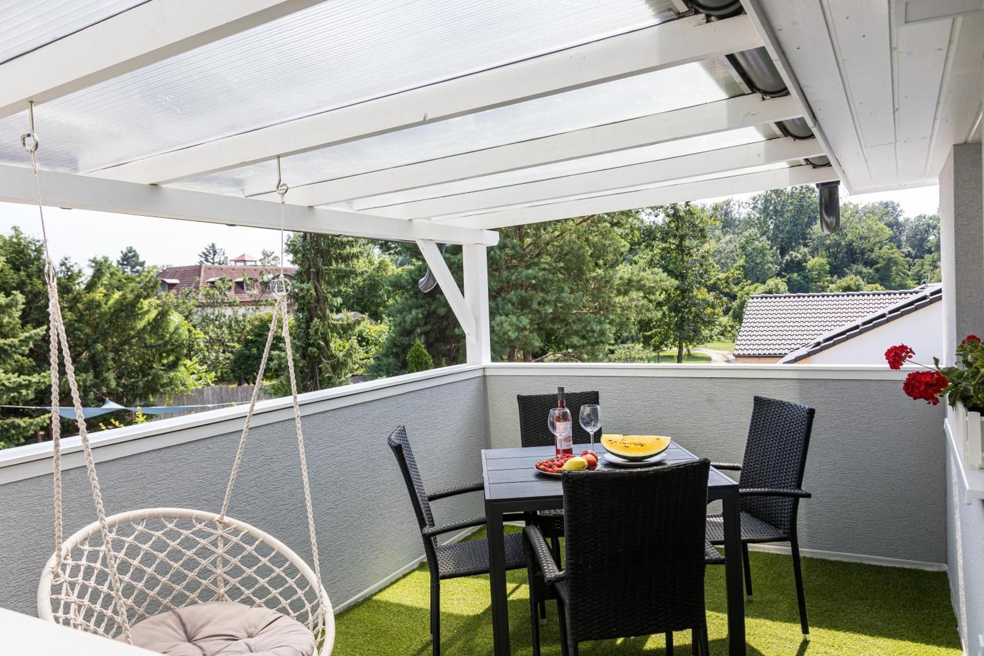Superior Apartment with Balcony