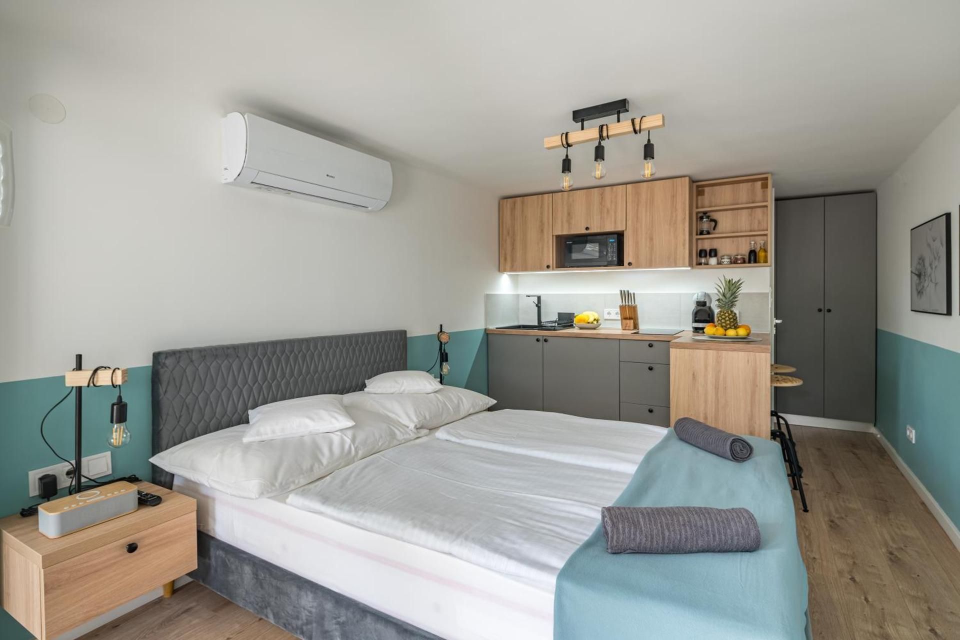 Studio Apartment