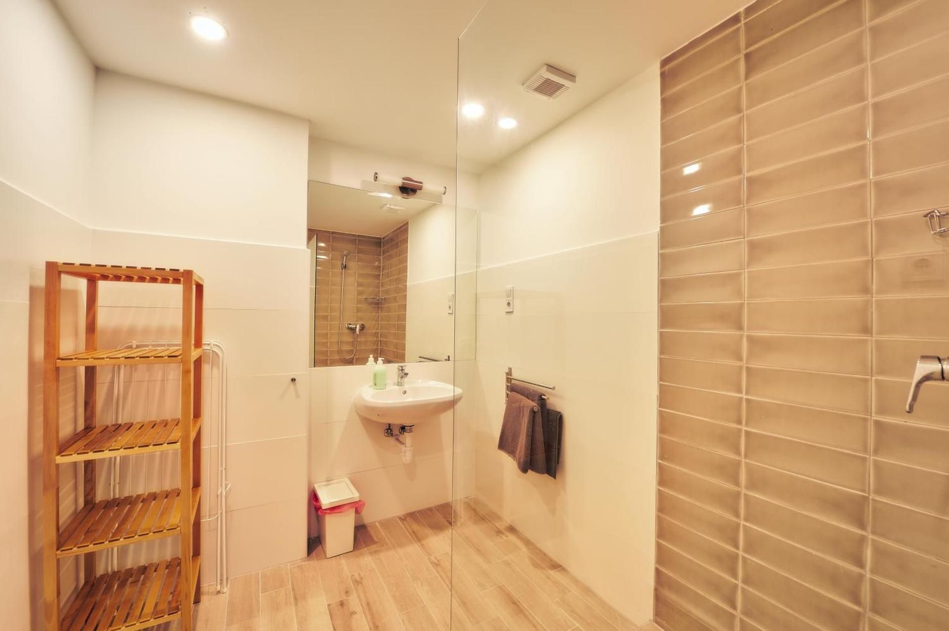 Premium One-Bedroom Apartment with Terrace or Balcony