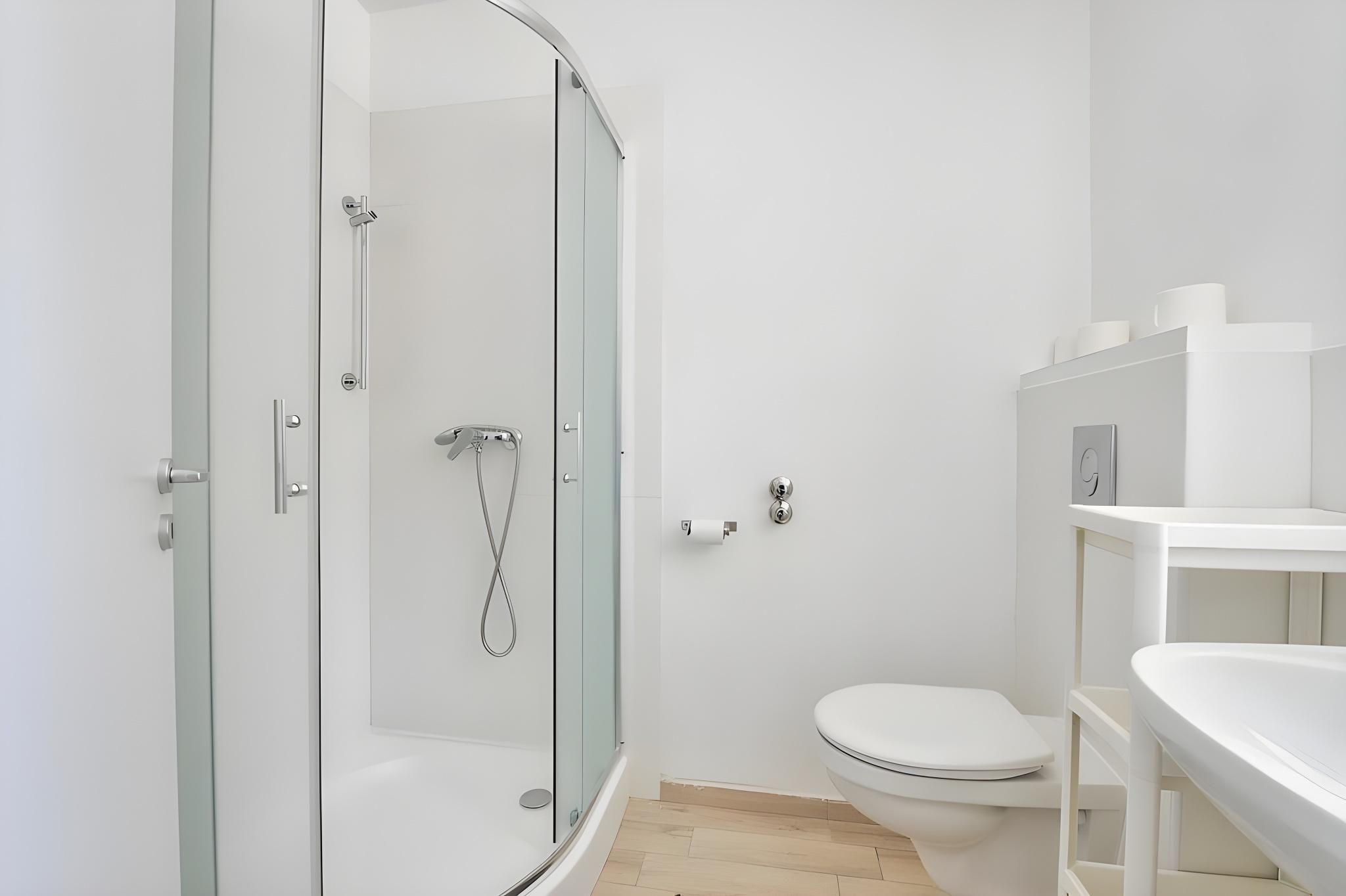 Deluxe One Bedroom Apartment