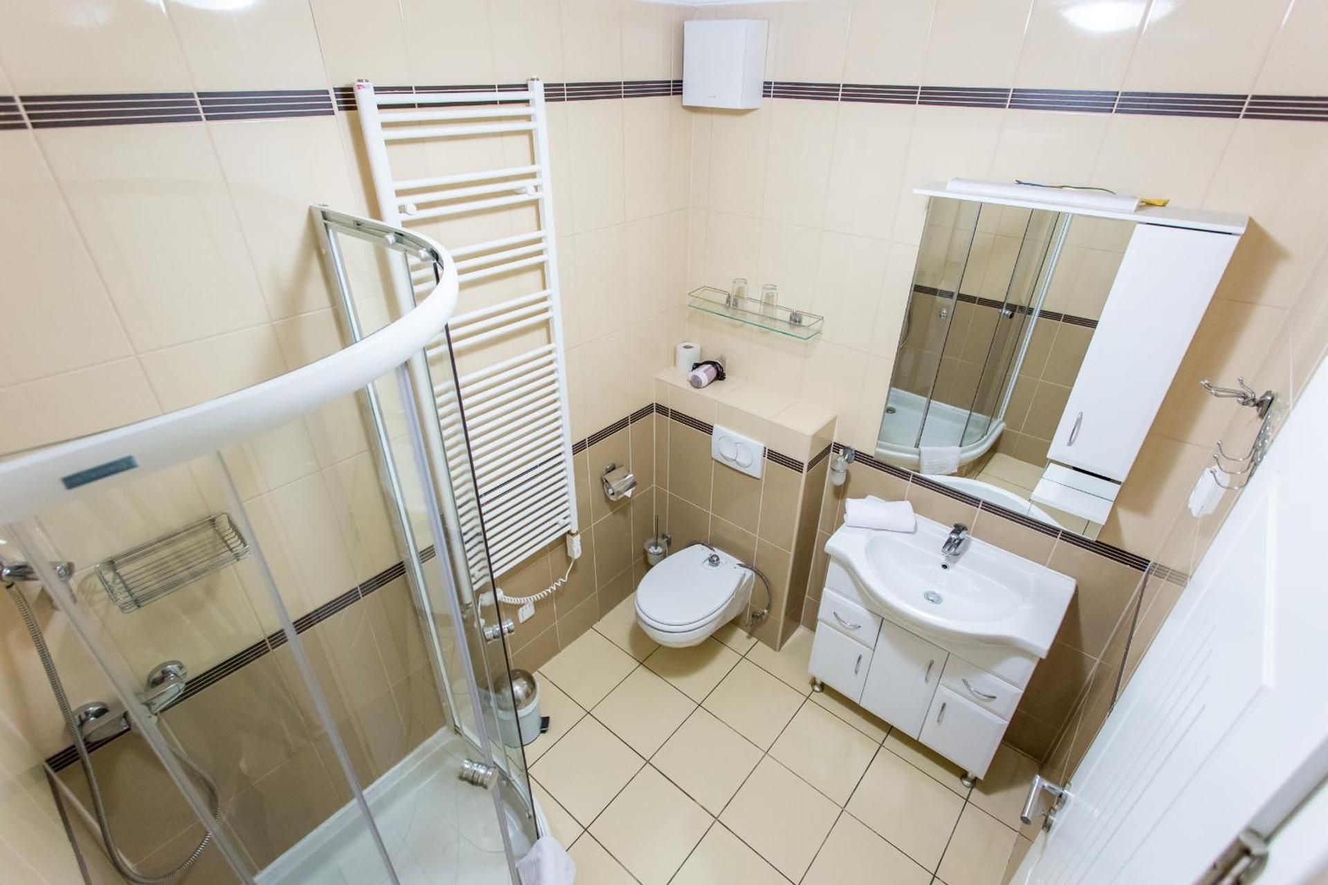 1 Bedroom Apartment