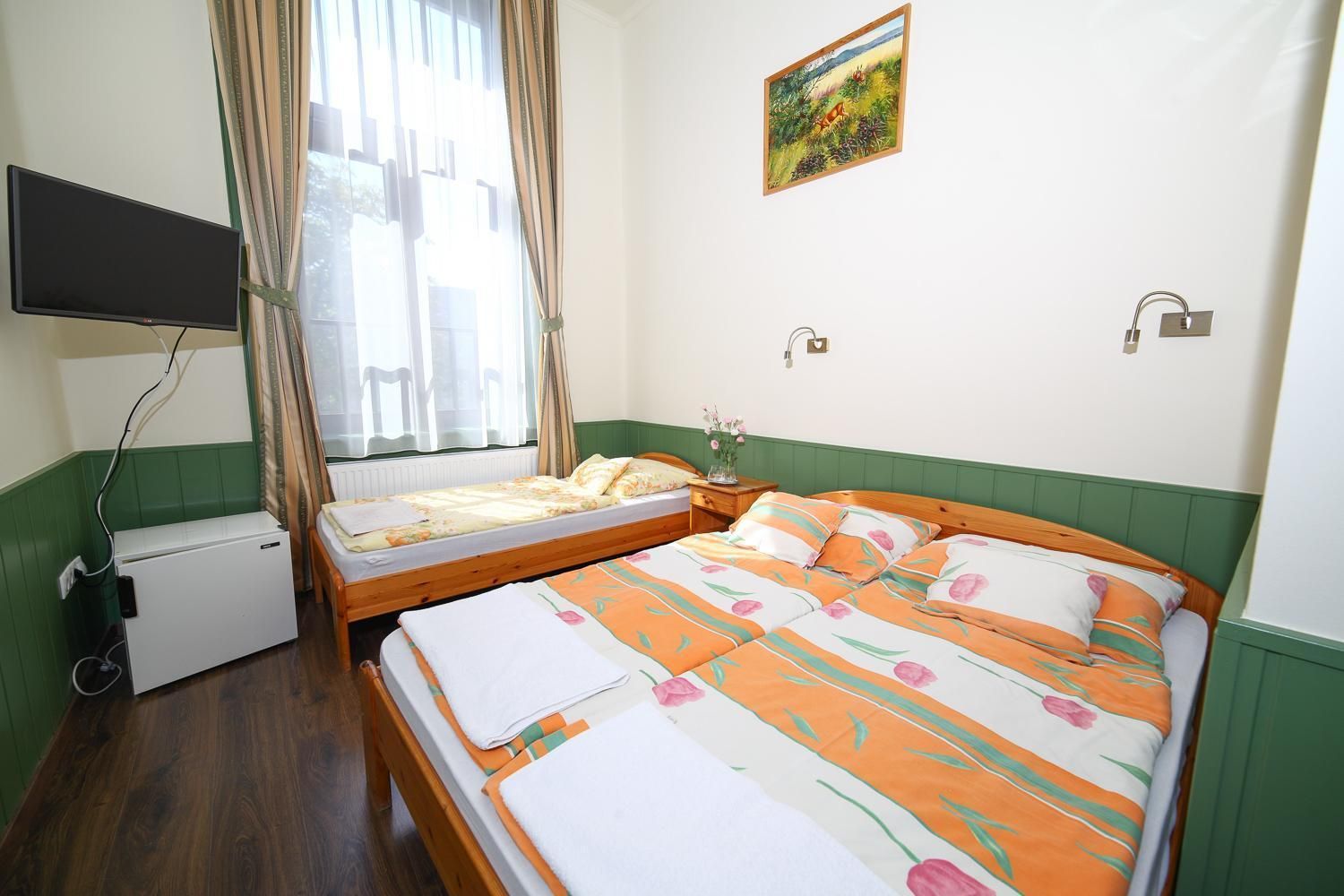 Triple Room with City View
