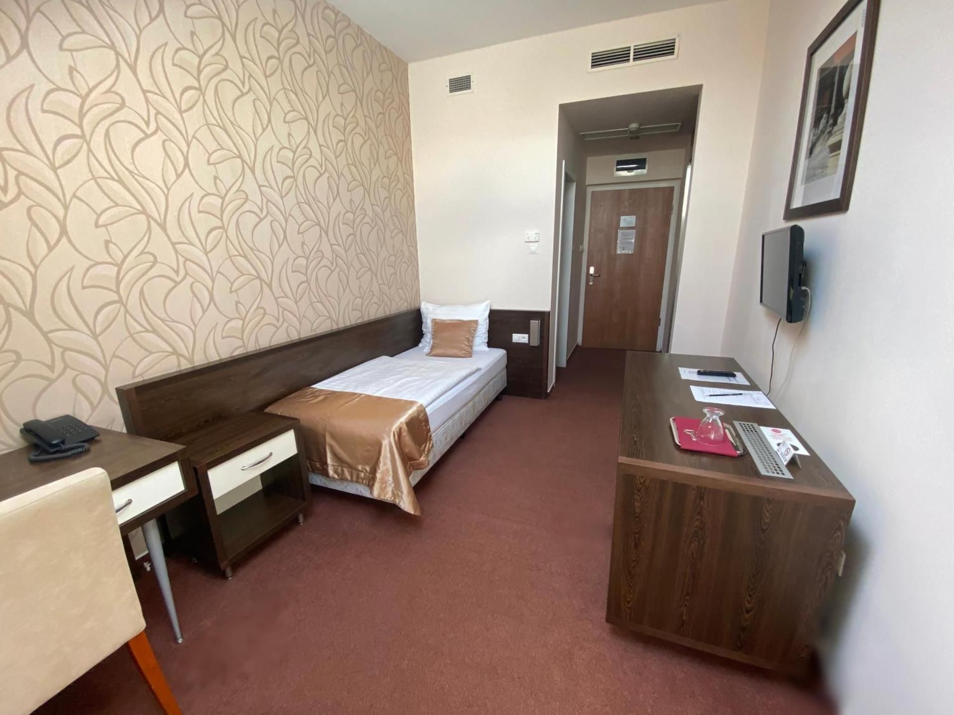 Single Room with Shower