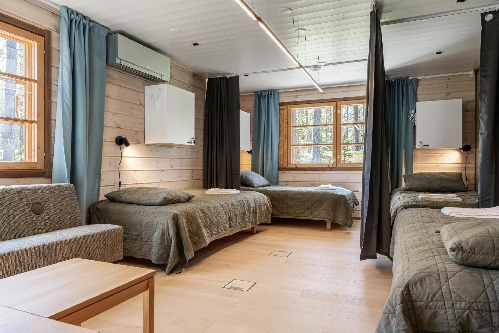 Bed in 4-Bed Mixed Dormitory Room