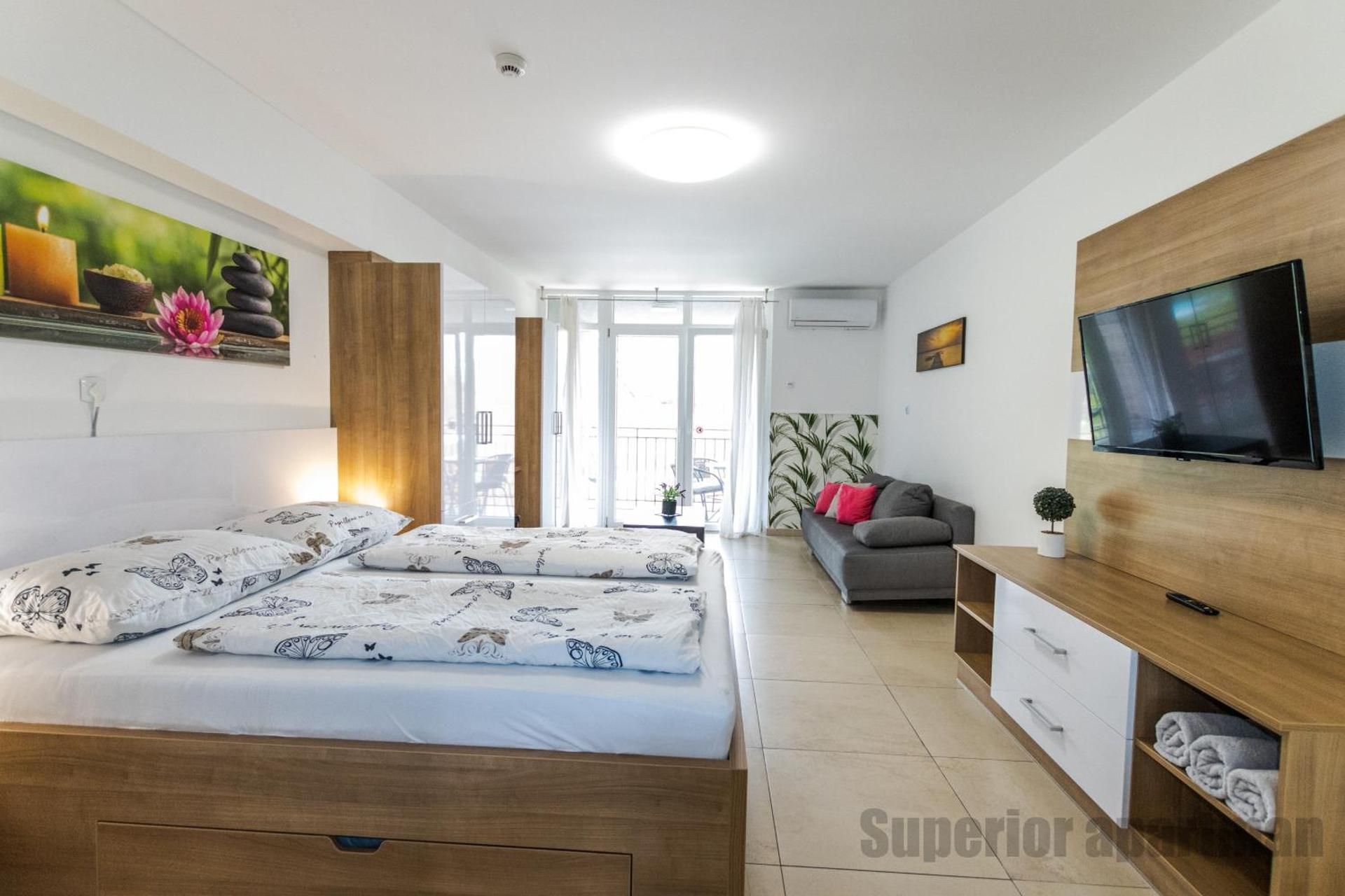 Superior Apartment