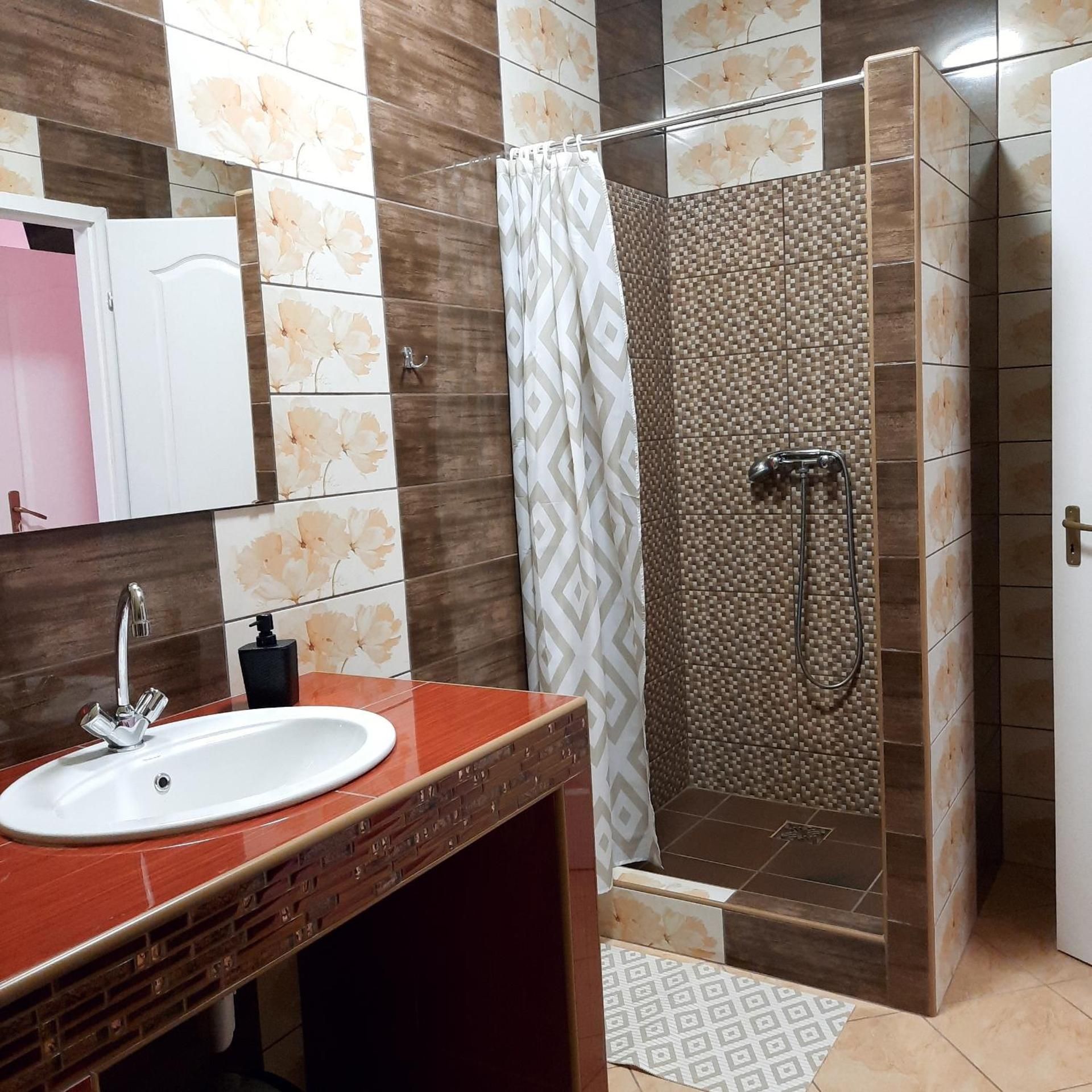 Twin Room with Bathroom