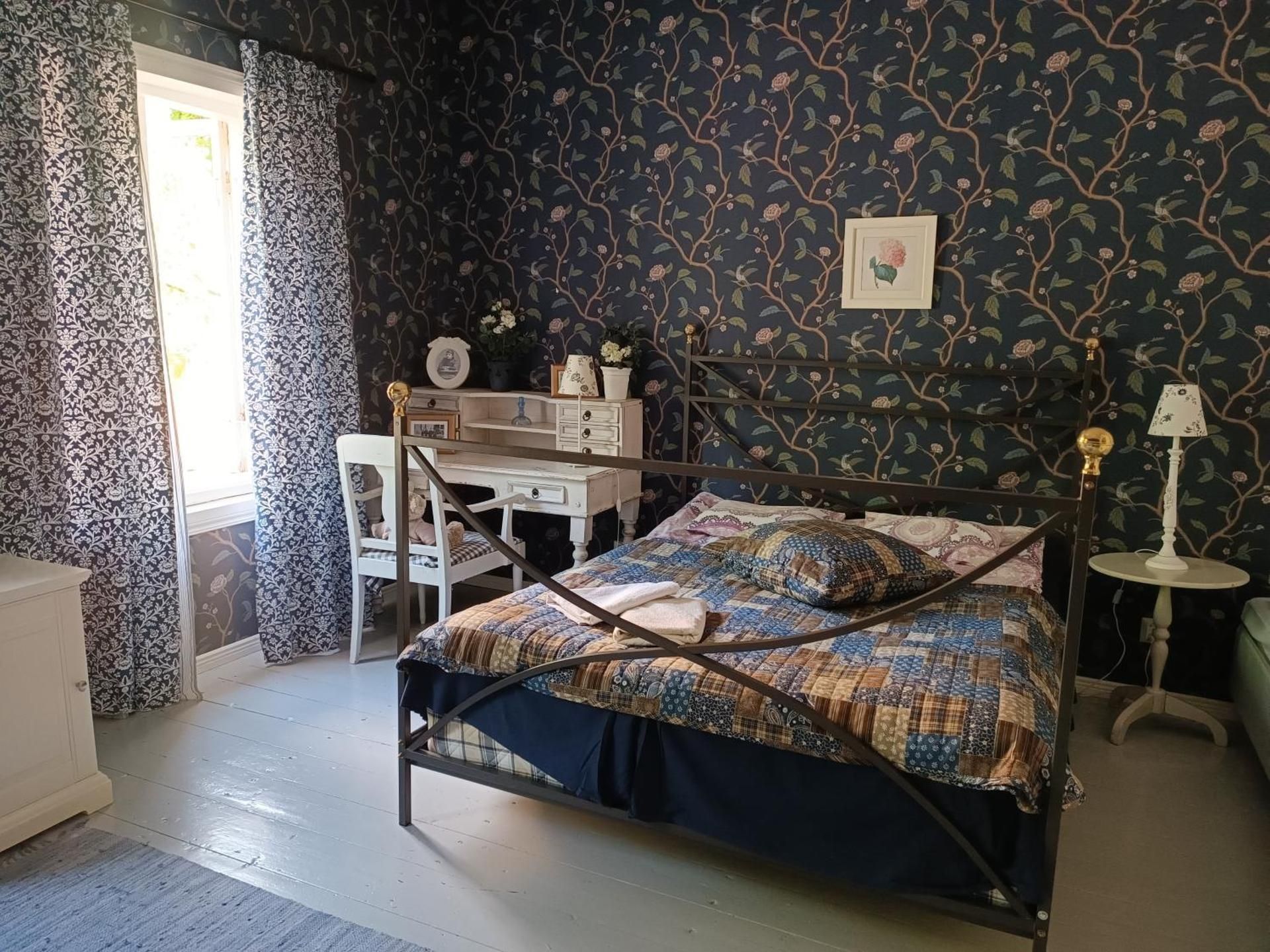 Quadruple Room with Shared Bathroom