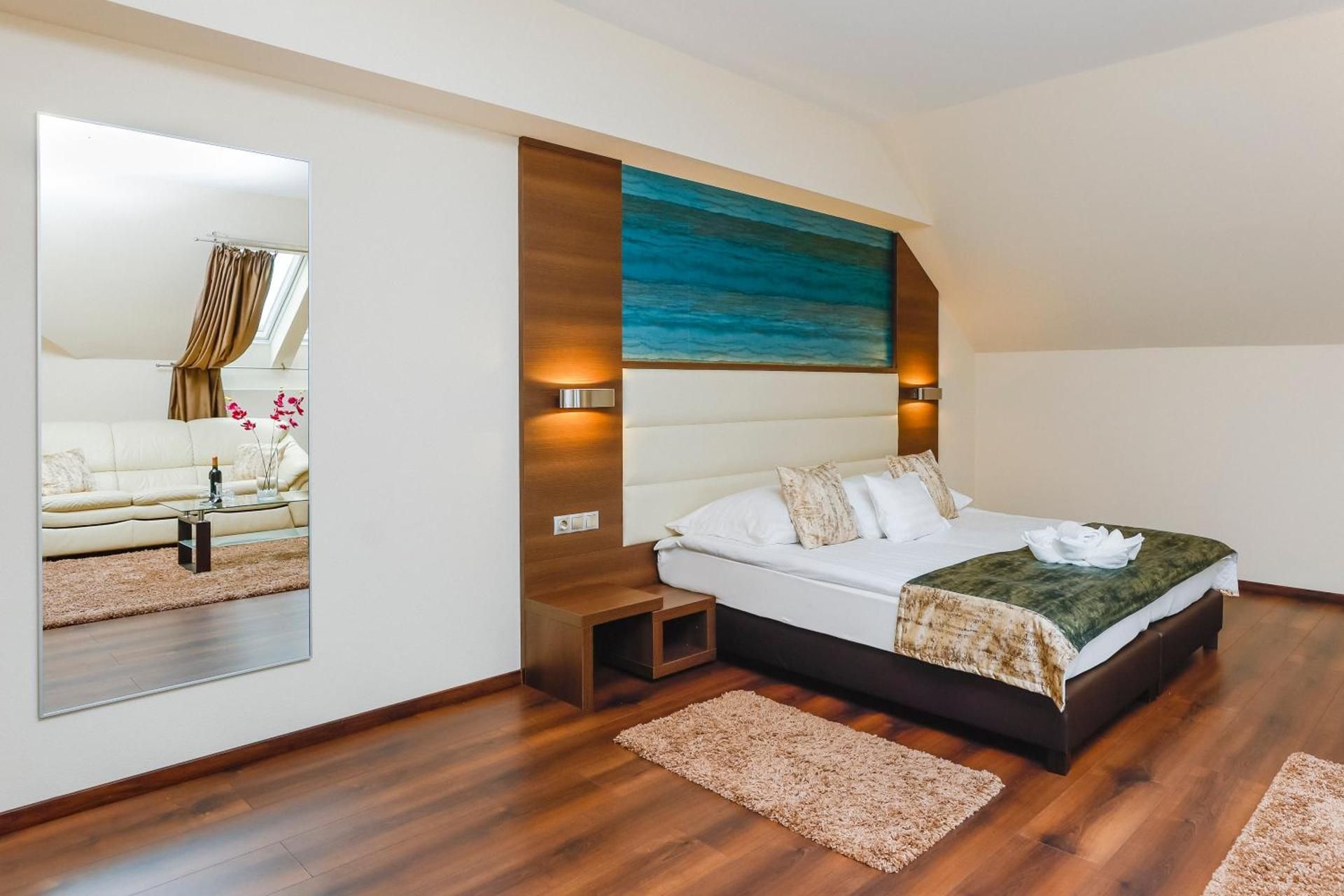 Superior Suite - Attic