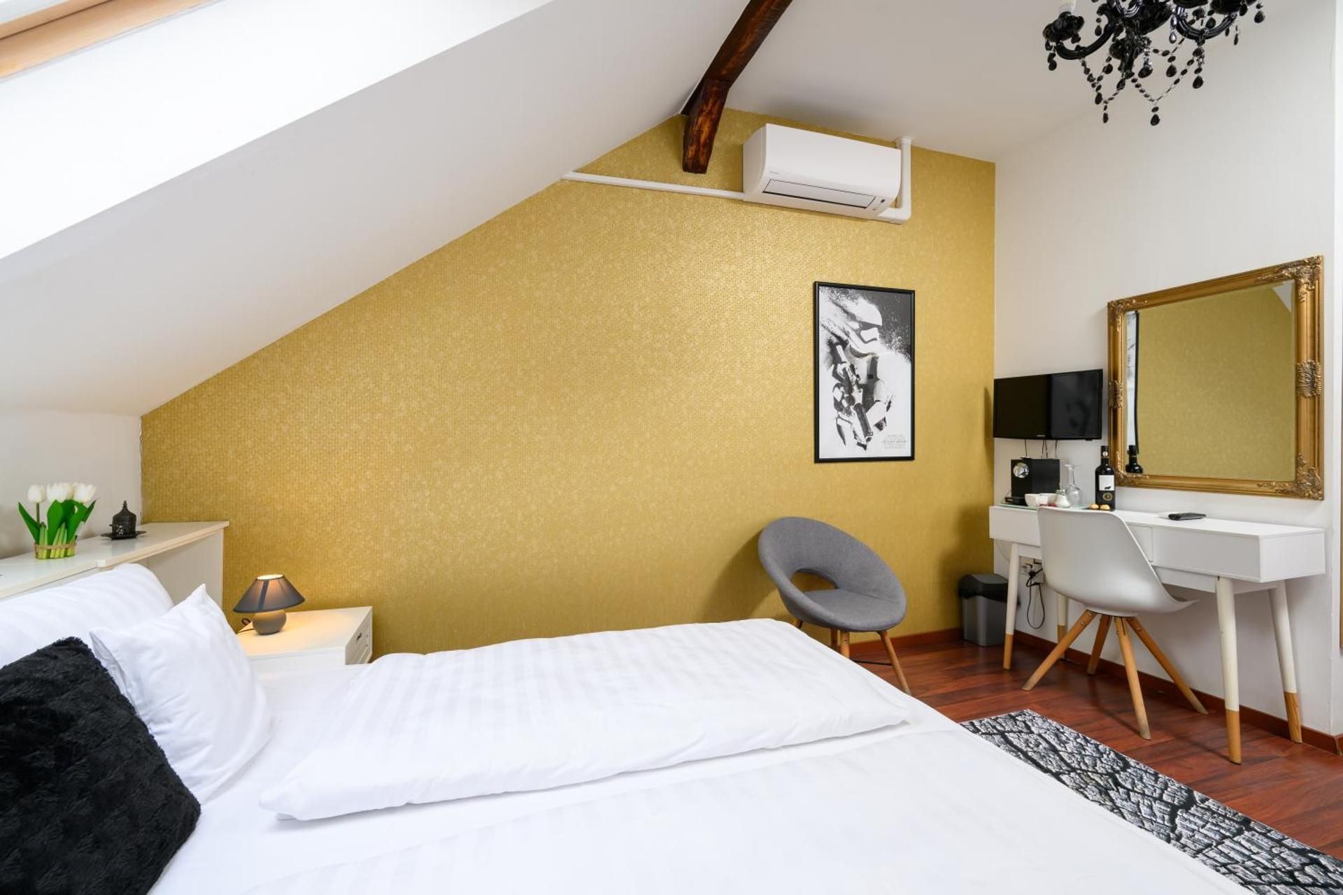 Double Room with Private Bathroom
