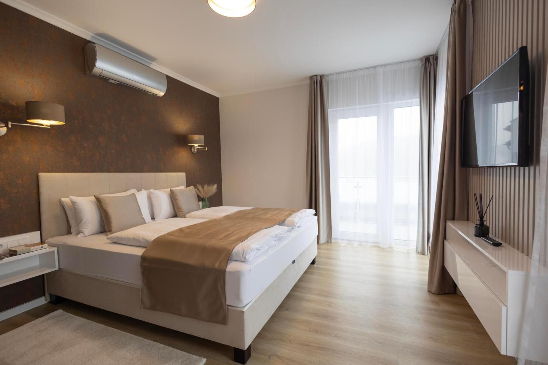 One-Bedroom Apartment with Spa Bath
