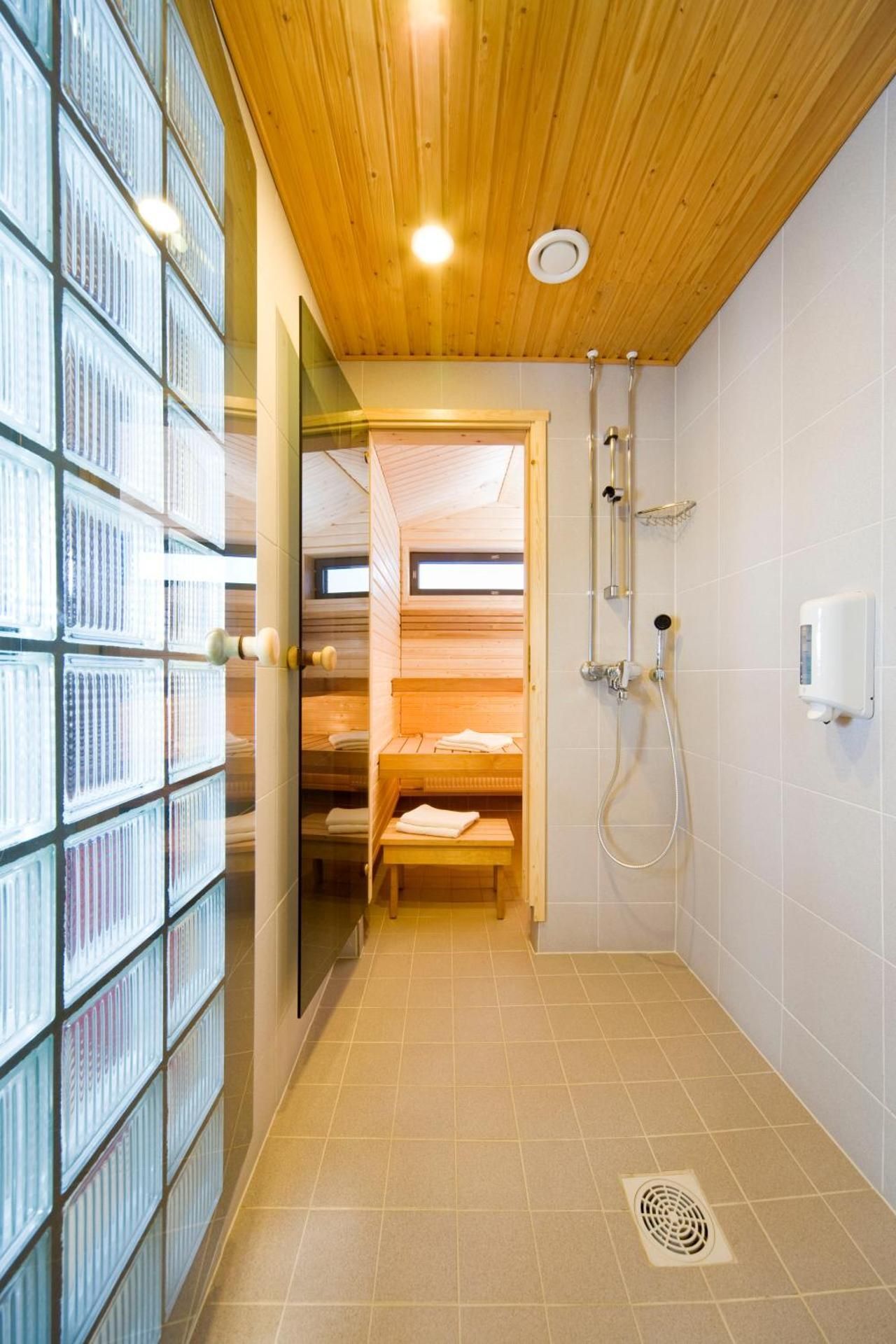 Three-Bedroom Apartment with Sauna
