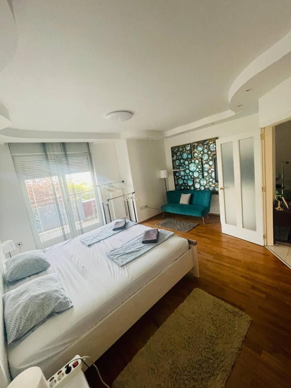 RoseHill Garden Family Villa with a Great Budapest View Deluxe Junior Suite 2
