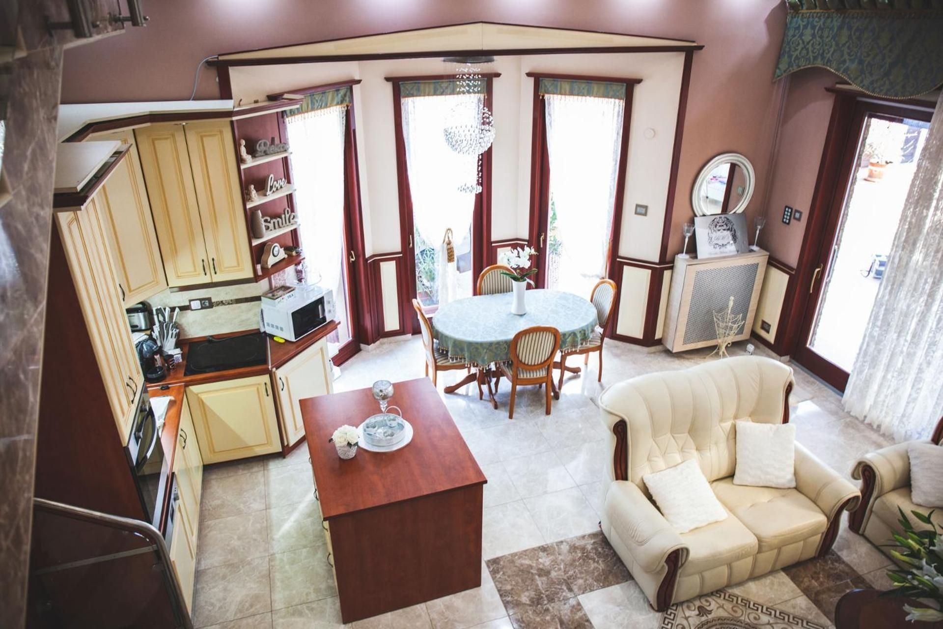 shared lounge/tv area