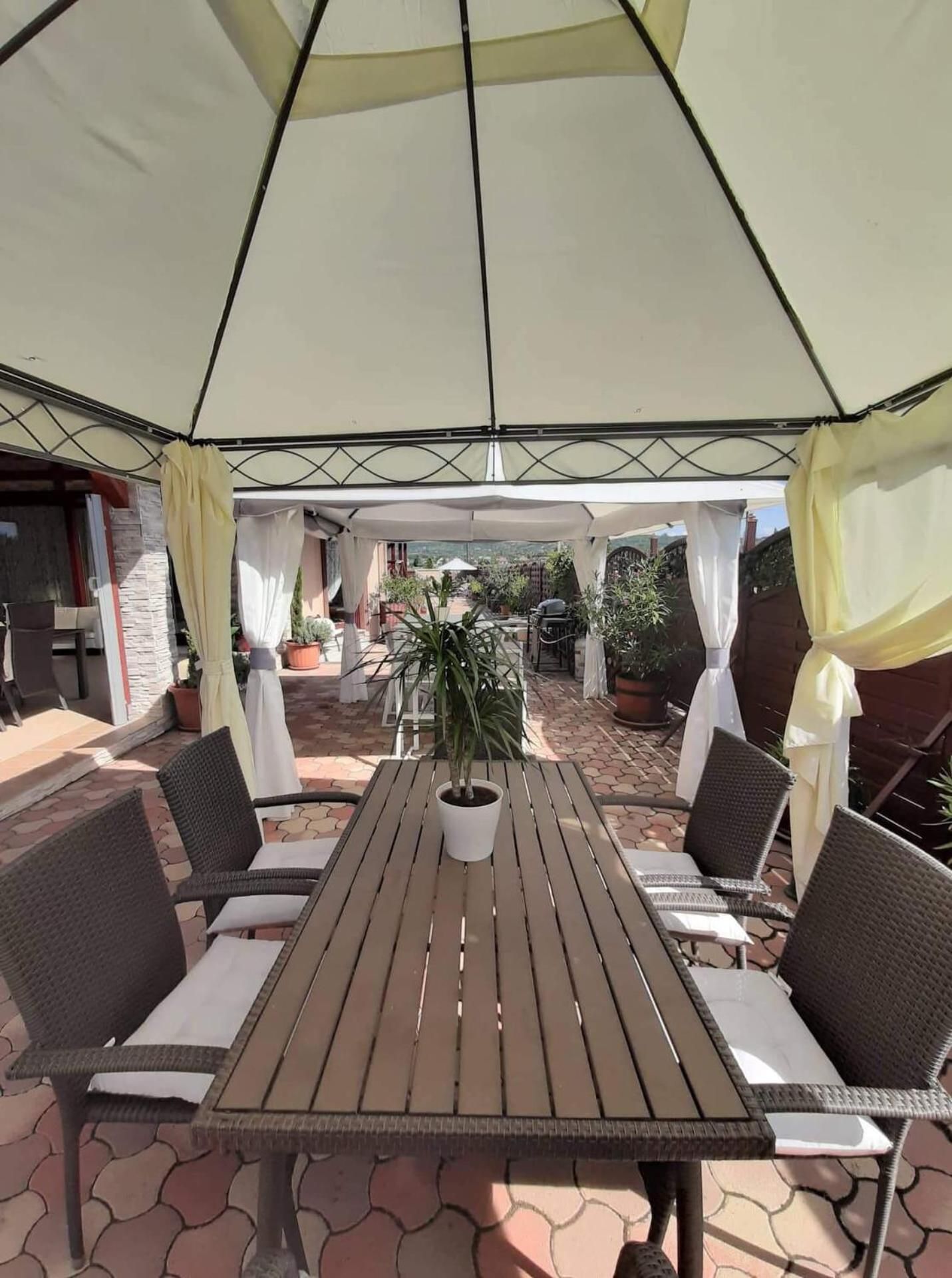 Barackos Wellness Villa Fot