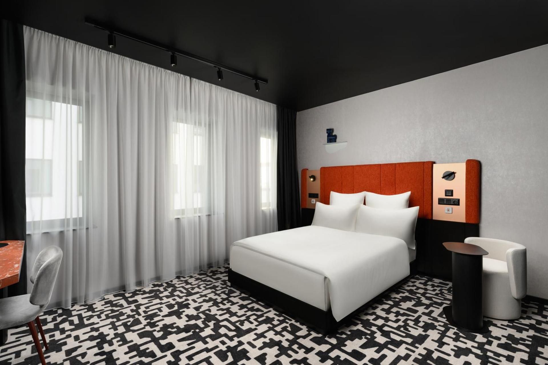 Tribe Essential Easy Room