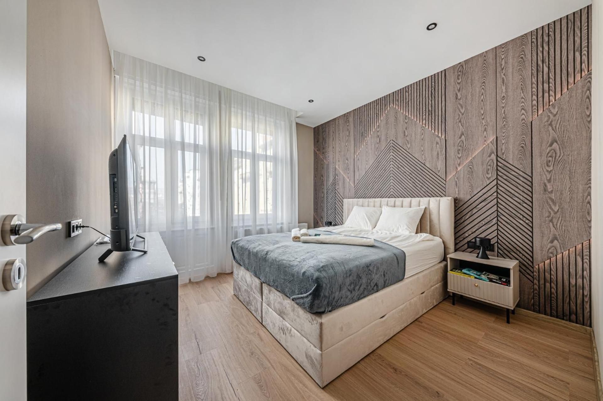 Two-Bedroom Deluxe Apartment