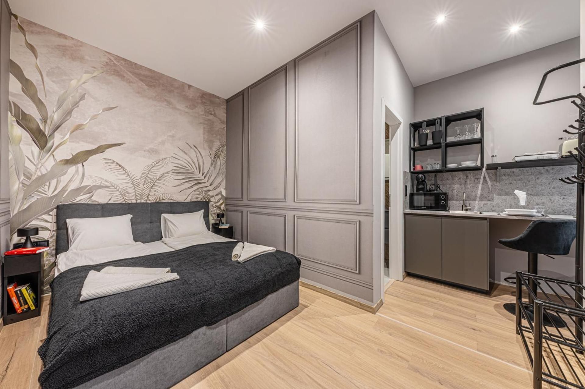 One-Bedroom Superior Apartment
