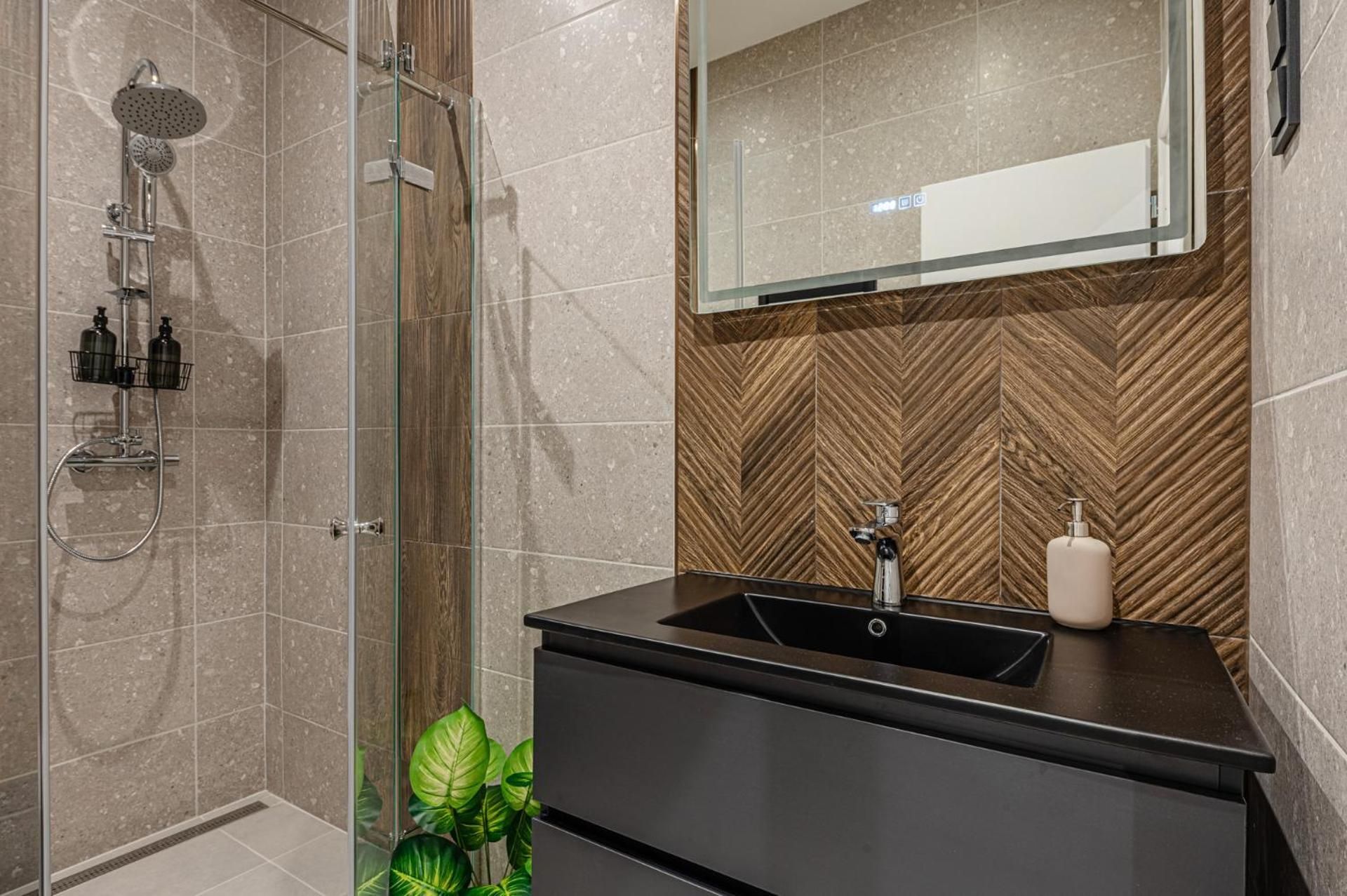 One-Bedroom Superior Apartment