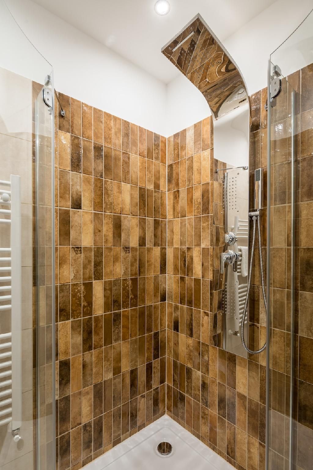 dde00ed81112ae07ef3bfef625fbcb32