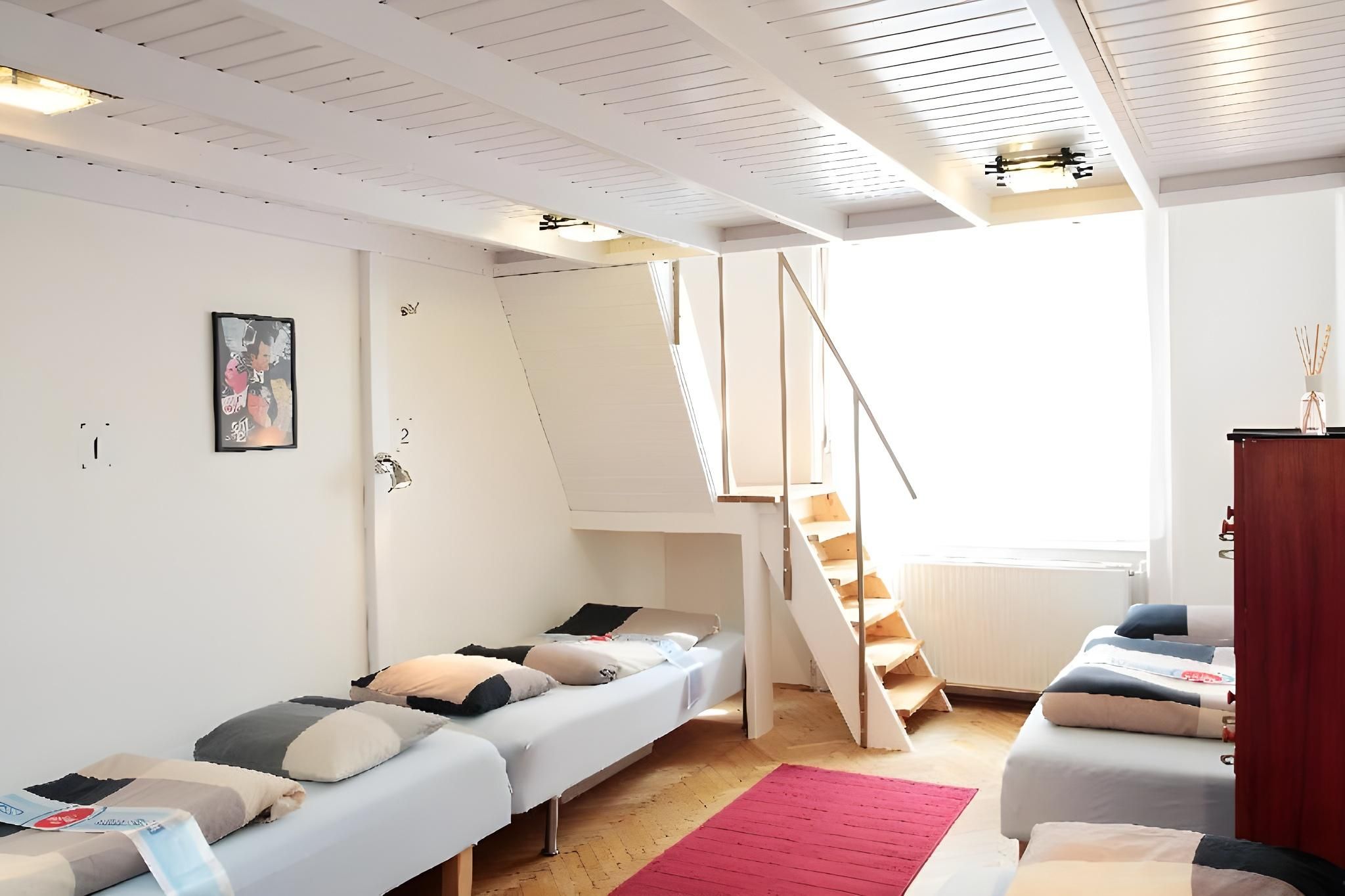 1 Person in 6-Bed Dormitory - Mixed