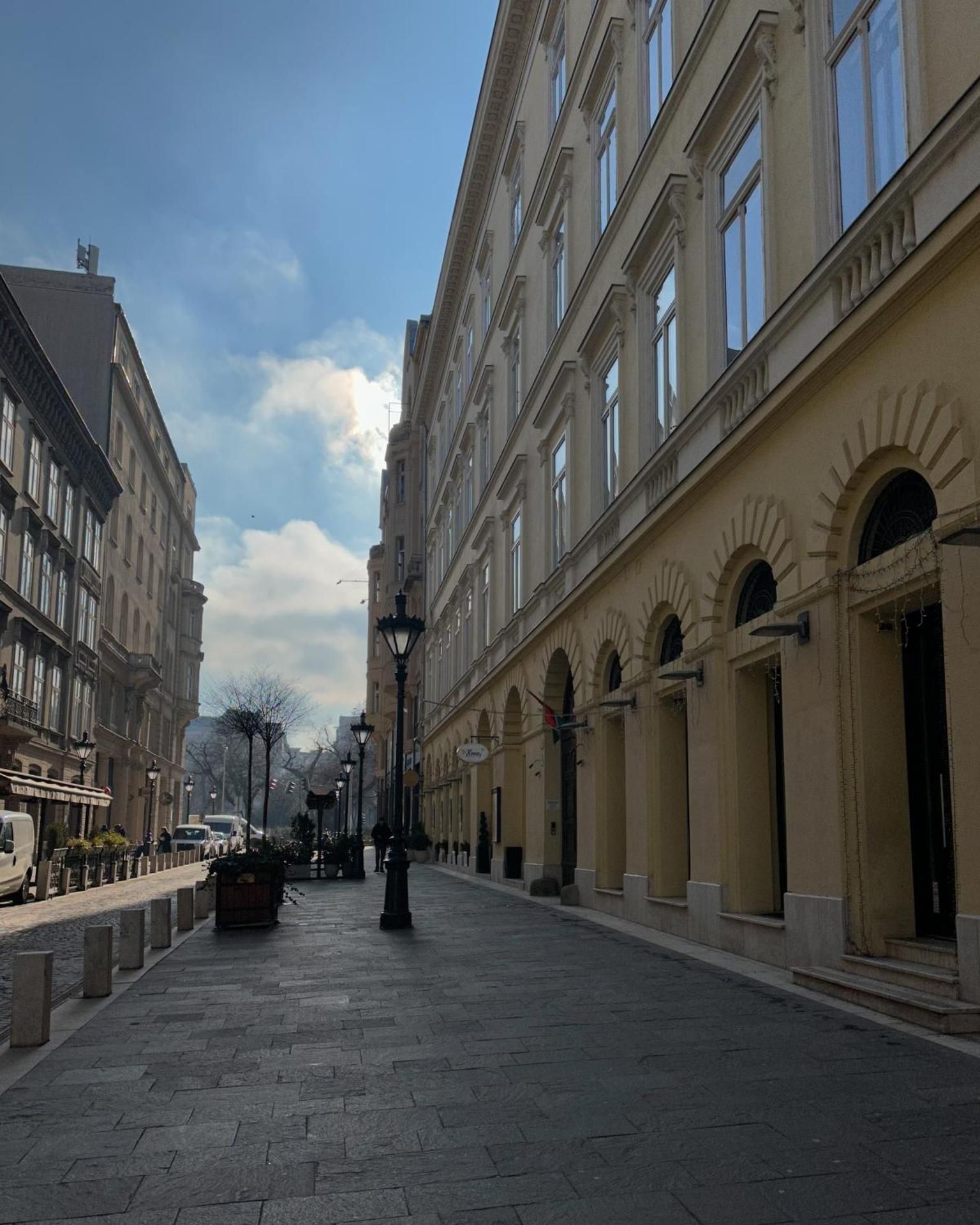 Dolce Vita Basilica