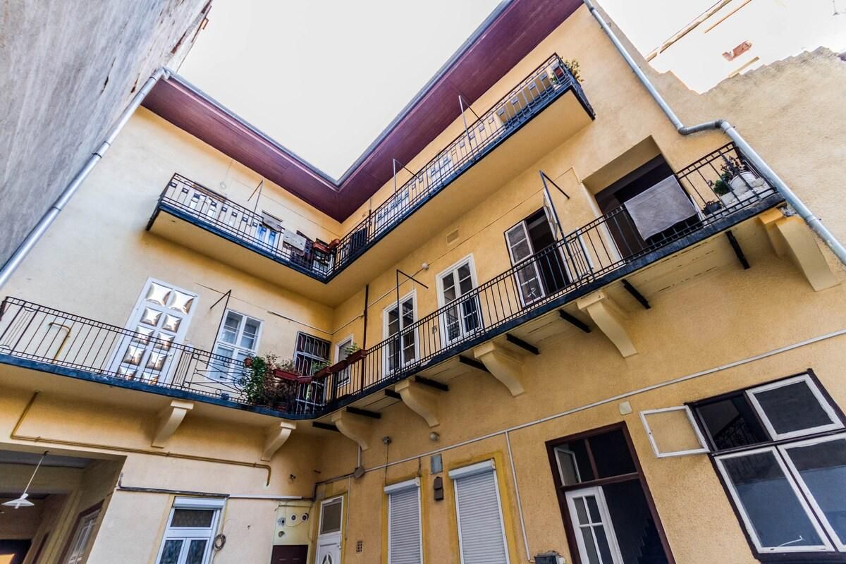 cfe5d04c84556a2e13d254a5c786ed7a