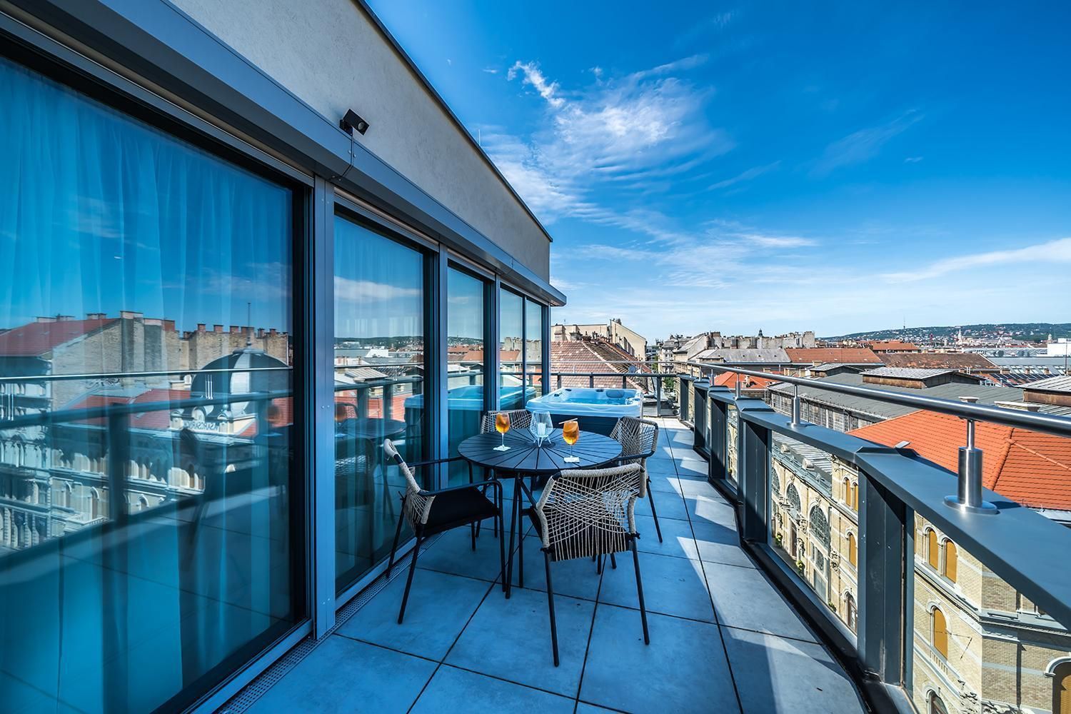 Corner Suite with Terrace