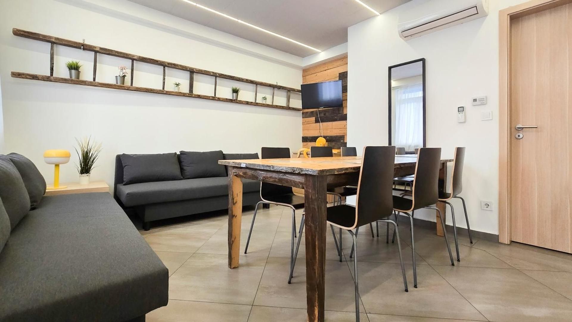 Upartments