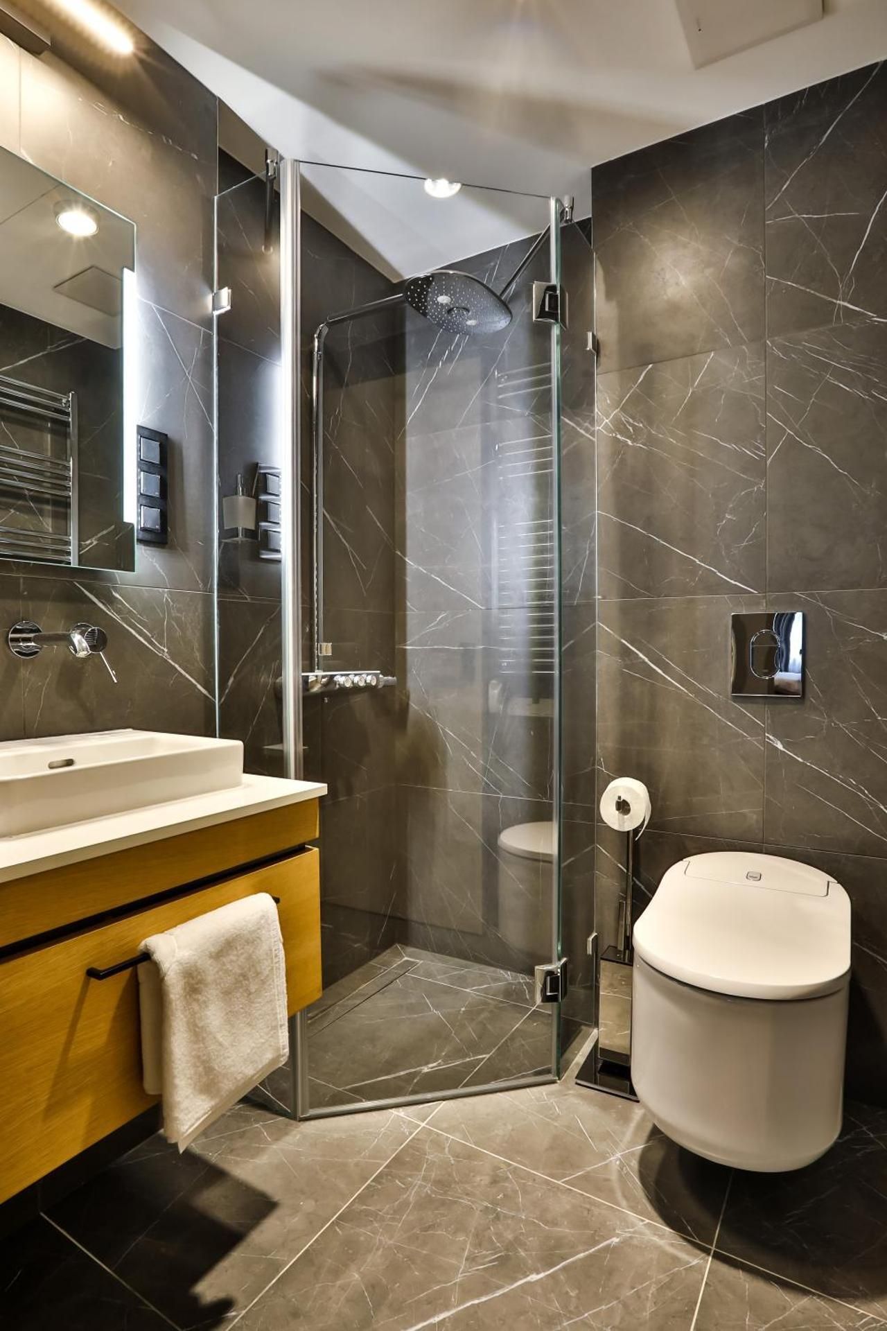 Sun Hill Luxury Suites Two-Bedroom Apartment 2