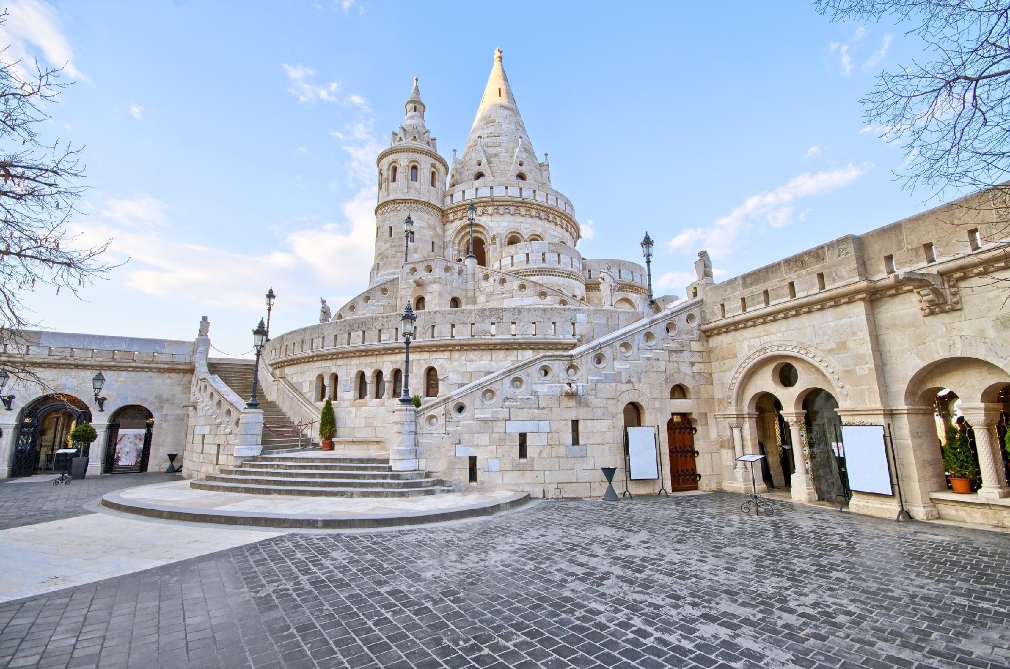 Miko Apartments next to Castle district