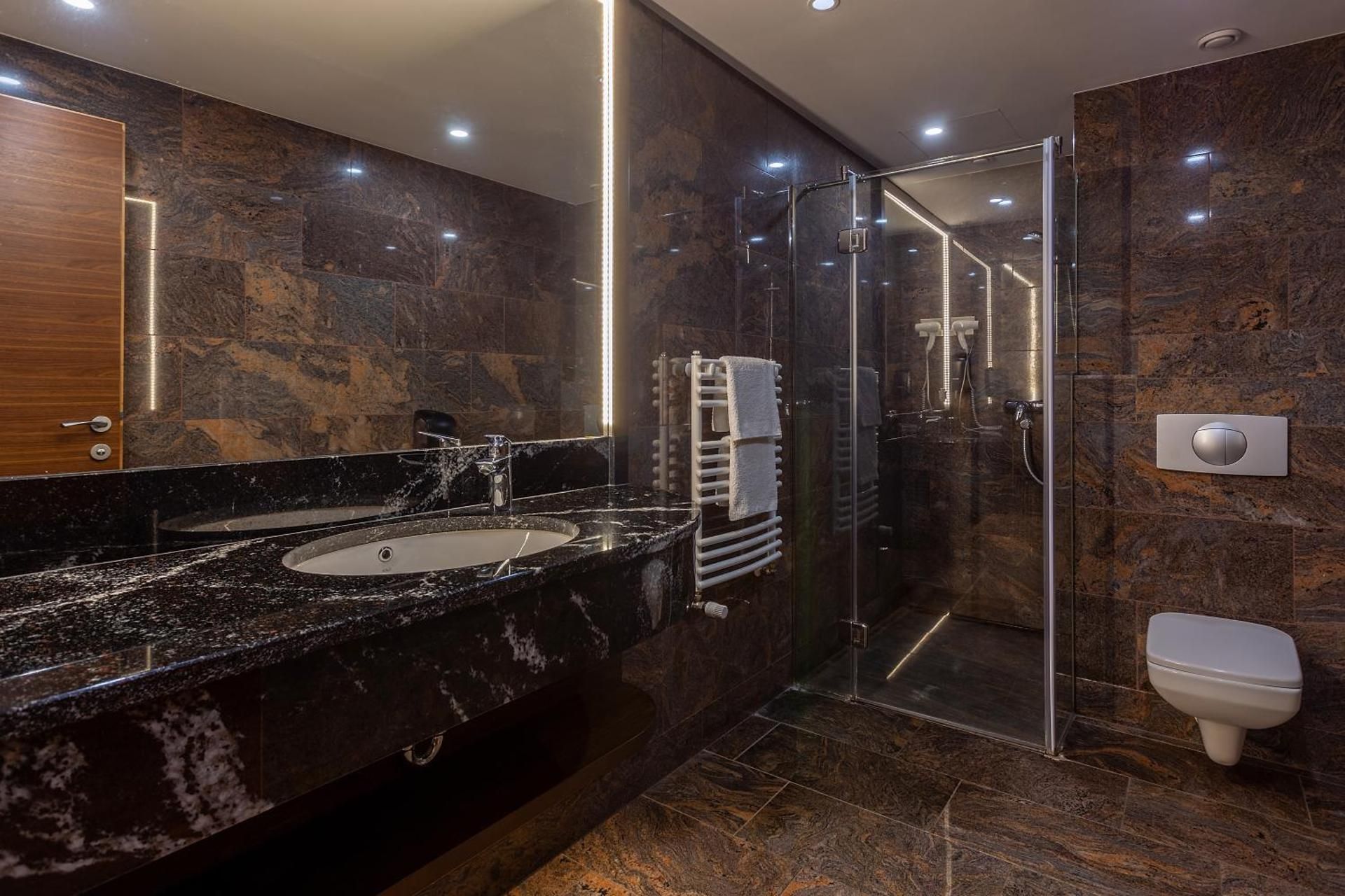 Premium Twin Room