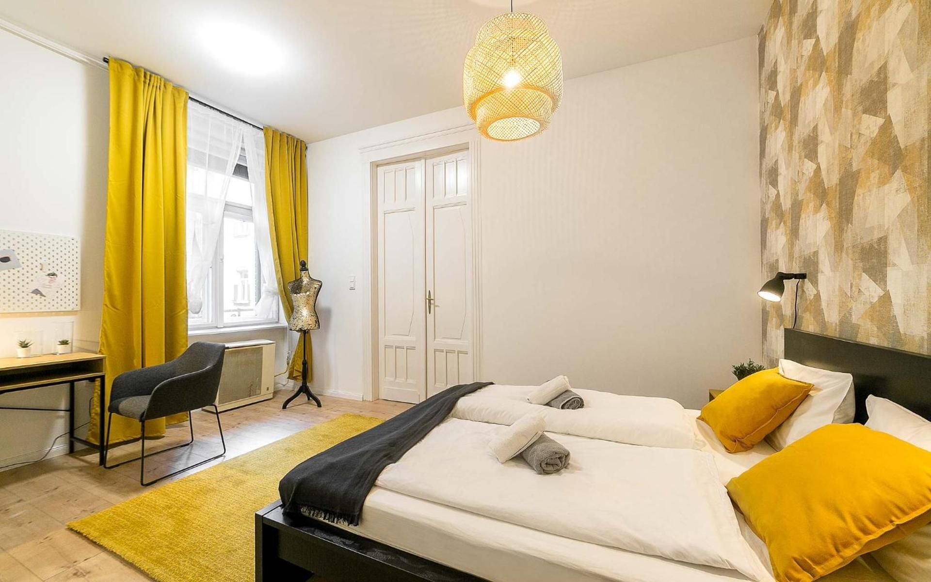 Deluxe Apartment