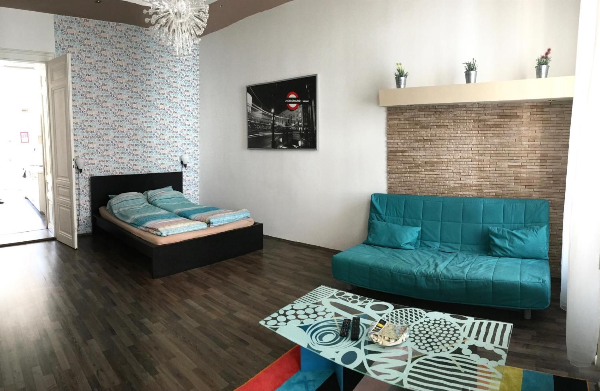 Budget Apartment by Hi5-Kiraly 99 Apartment